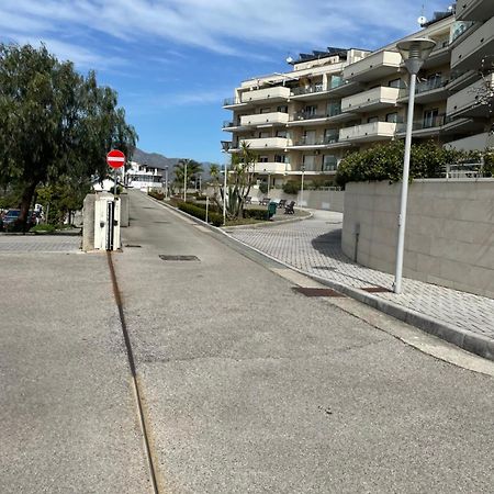 Casa Adele Διαμέρισμα Σαλέρνο Εξωτερικό φωτογραφία